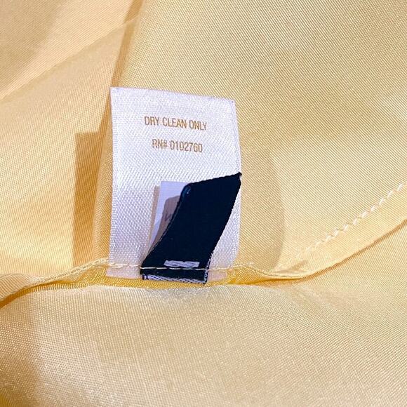 Kate Spade Yellow 100% Silk Sleeveless Top Blouse Ruffle Neck size 2 - Picture 11 of 11